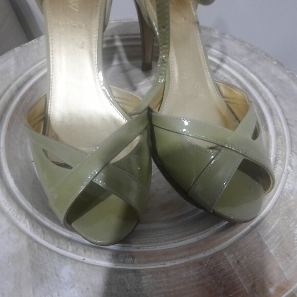 J. Crew Mary Jane Leather Heels Sage Green Size 8 Womens MSRP $168 - Picture 4 of 10